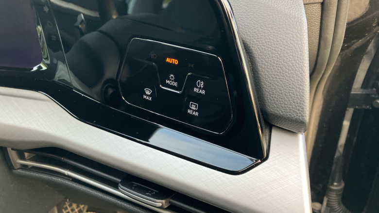 Volkswagen Golf 1.5 TSI Life 5dr Petrol Hatchback